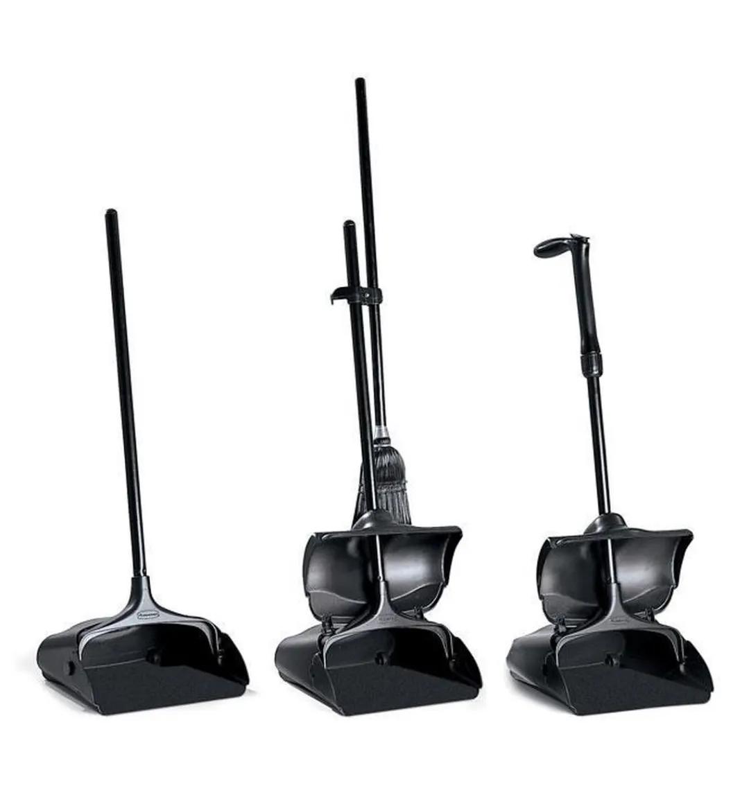 Rubbermaid Lobby Pro RM2532 Stofblik 56,8L - Zwart