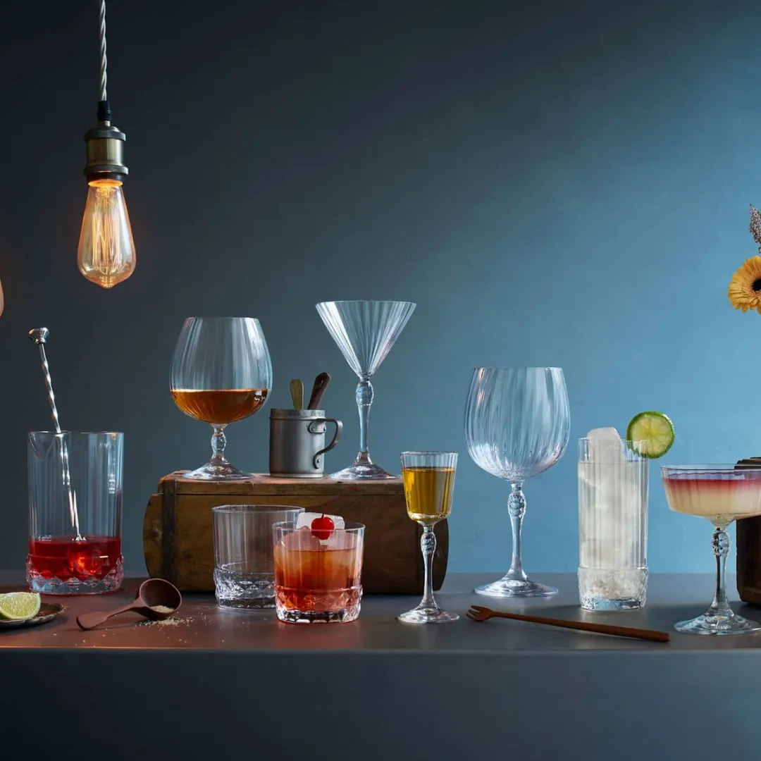 ​Bormioli Rocco Cocktailglazen America 20's - 270 ml - Set van 6 Vintage Cocktailglazen - Kristalhelder Glaswerk - Duurzaam & Vaatwasserbestendig voor Cocktails en Mixdranken​