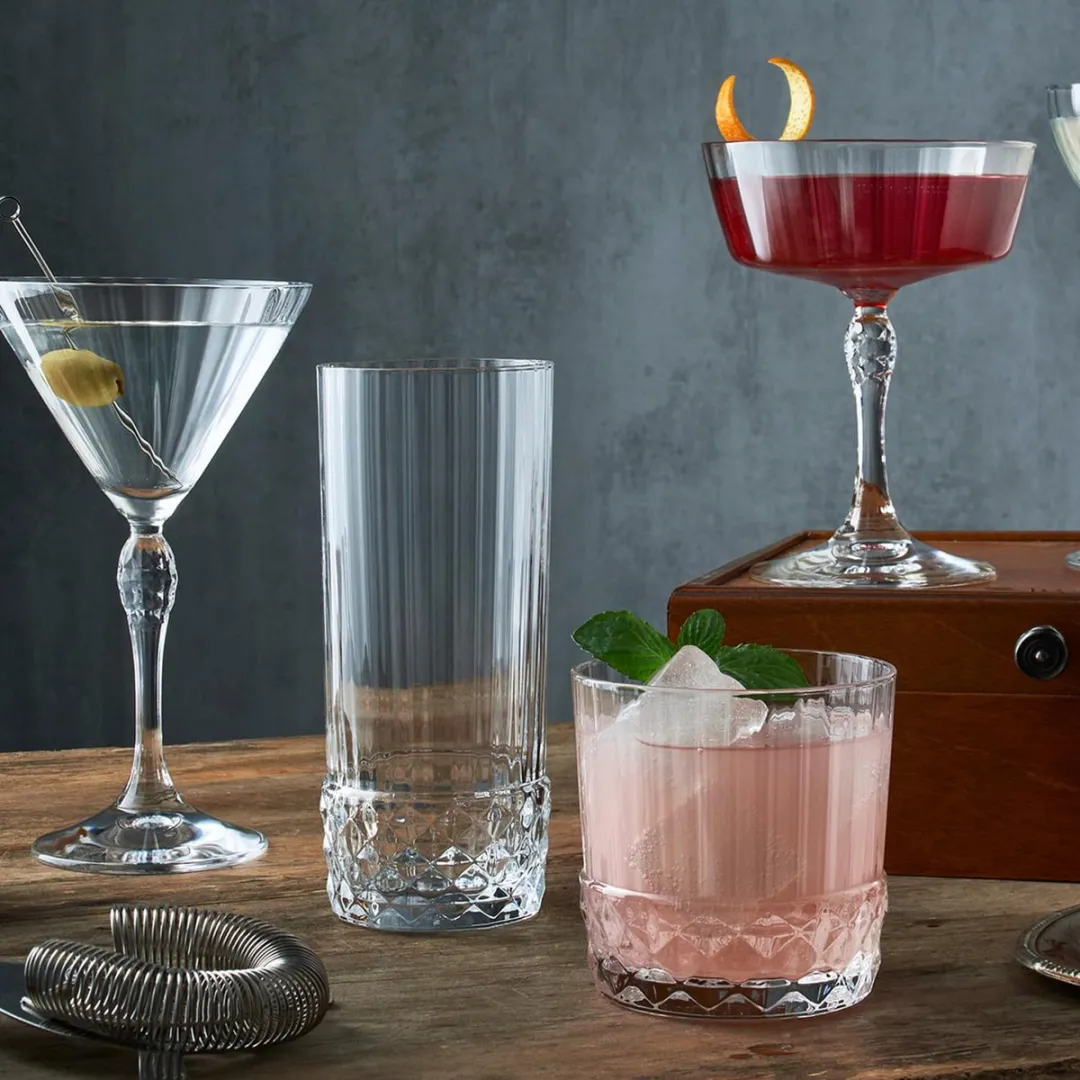 ​Bormioli Rocco Cocktailglazen America 20's - 270 ml - Set van 6 Vintage Cocktailglazen - Kristalhelder Glaswerk - Duurzaam & Vaatwasserbestendig voor Cocktails en Mixdranken​