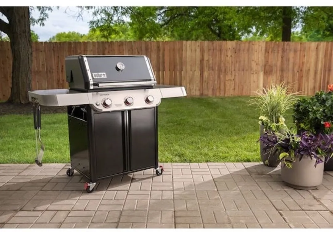 Weber Genesis E315 Gas BBQ - 3 Branders - Zwart