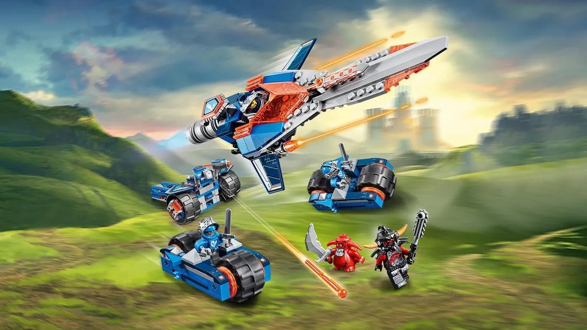 LEGO NEXO KNIGHTS Clay Gevechtszwaard 70315 - 367 Stukken