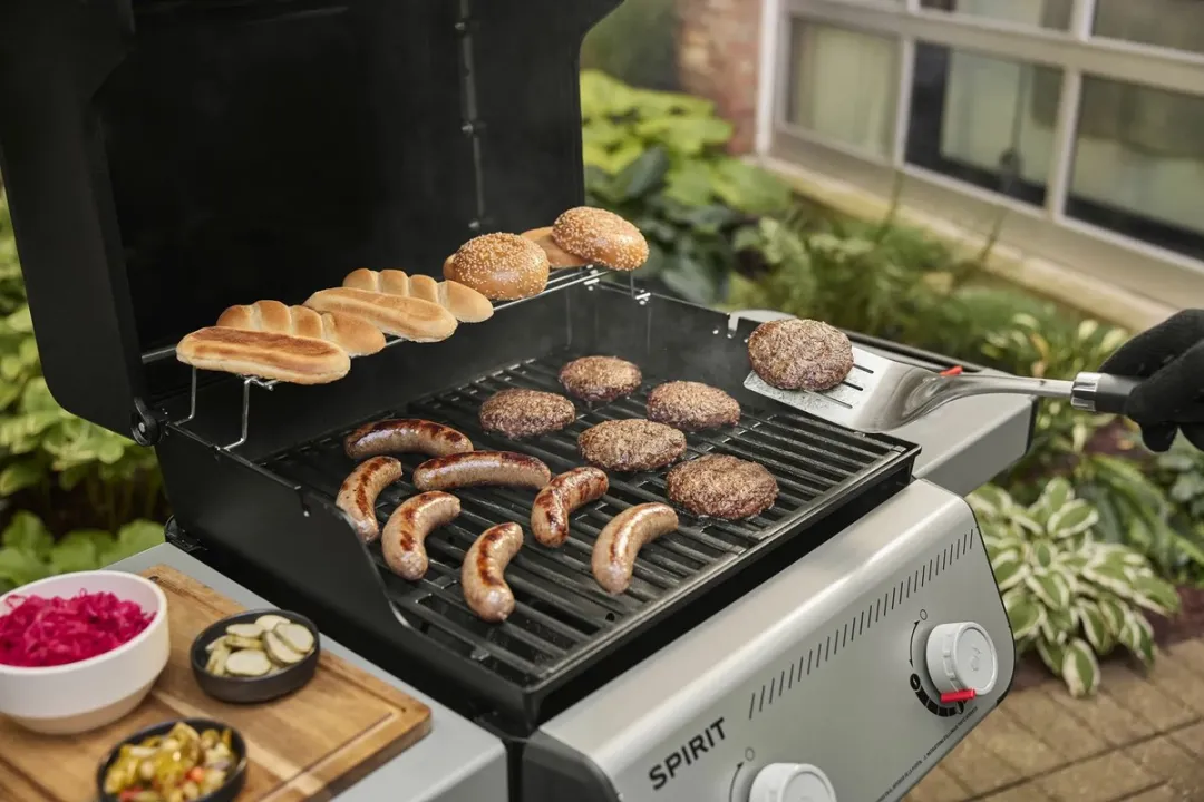 Weber Spirit E-210 Gasbarbecue - 2 Branders - Zwart