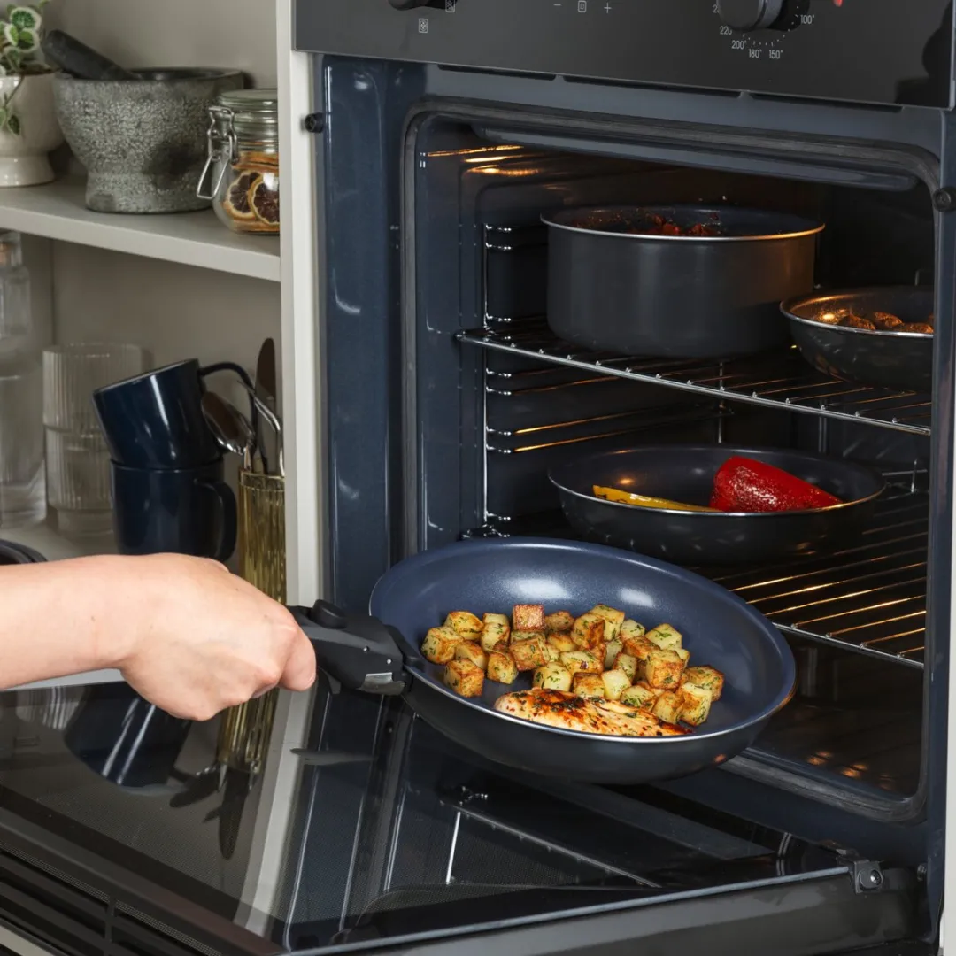 Russell Hobbs Smart Clip Keramische Kookset 8-delig - Blauw - afbeelding 6 van 6