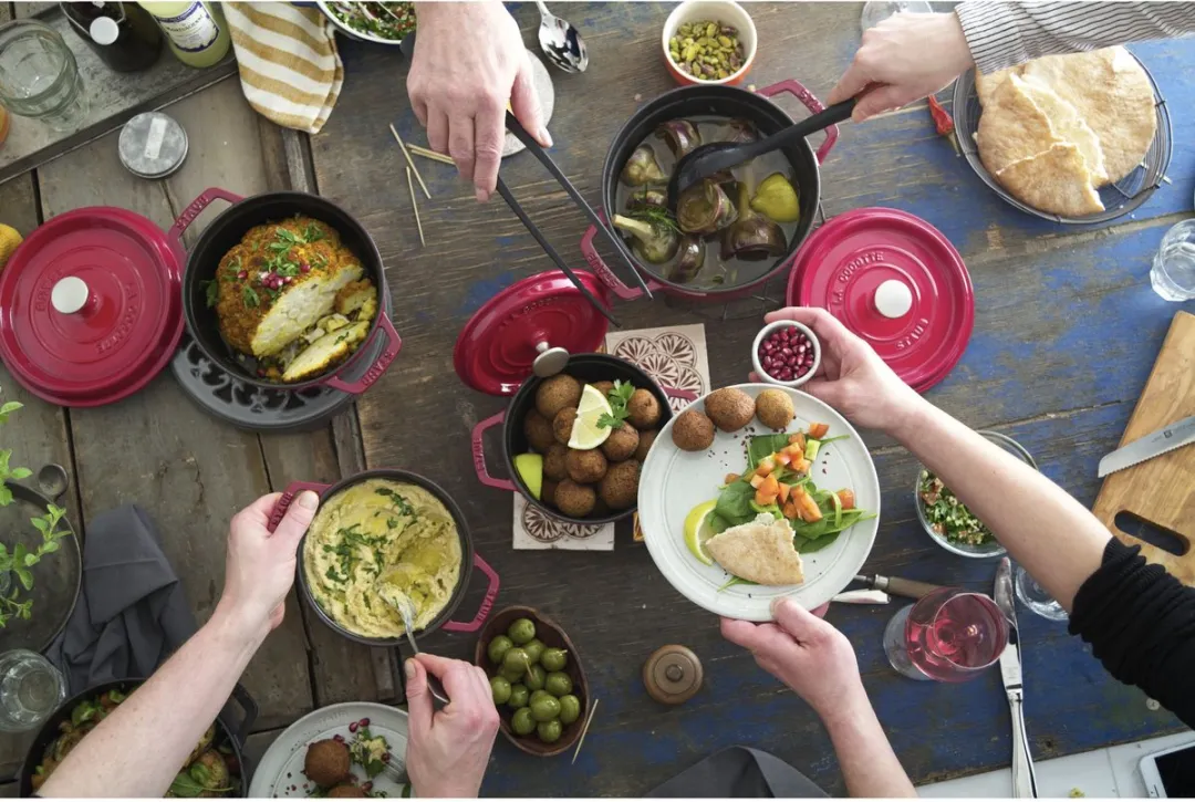 Staub Braadpan/Cocotte 22cm - 2.6L - Kersenrood - afbeelding 6 van 6