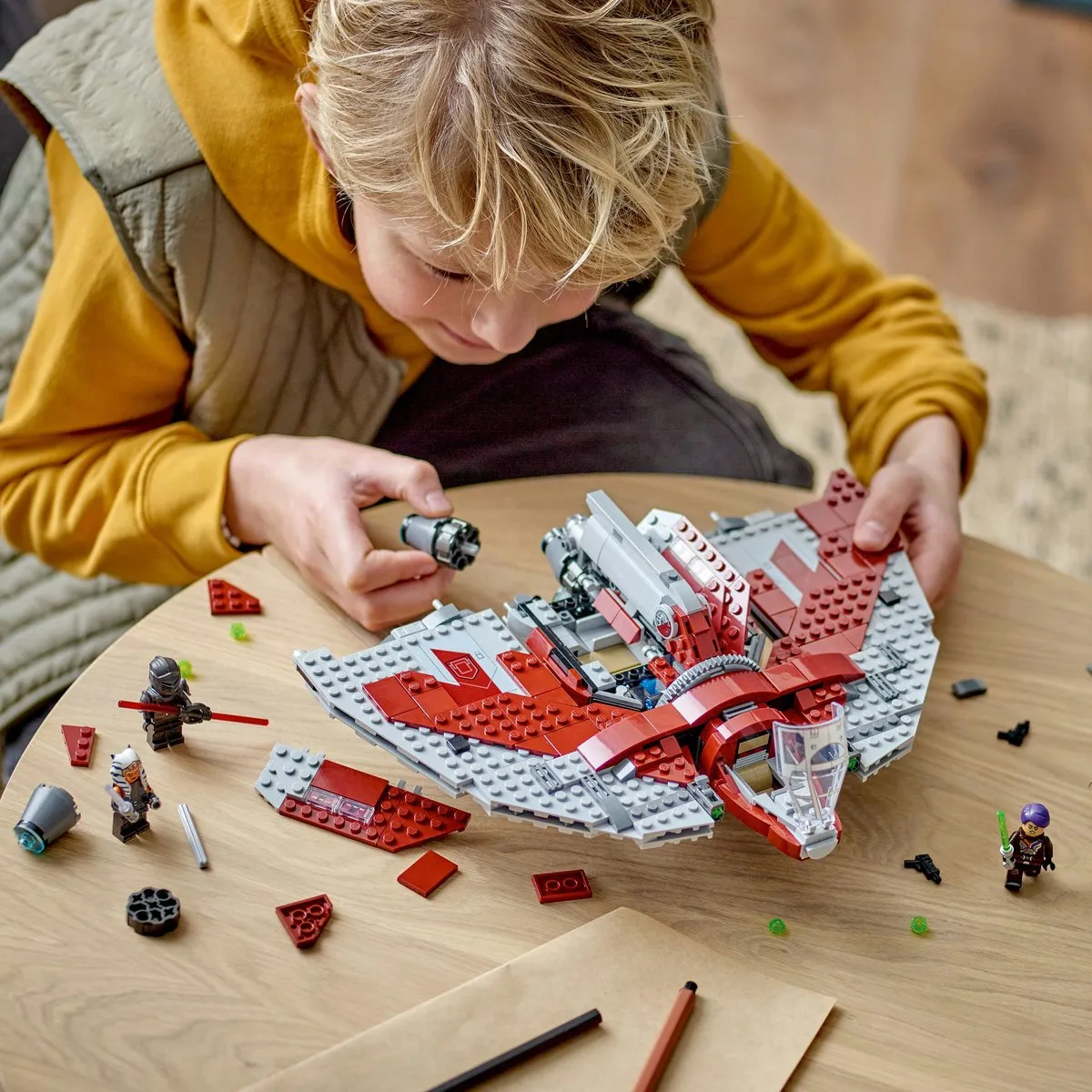 LEGO Star Wars Ahsoka Tano's T-6 Jedi Shuttle 75362 - 601 Stukken