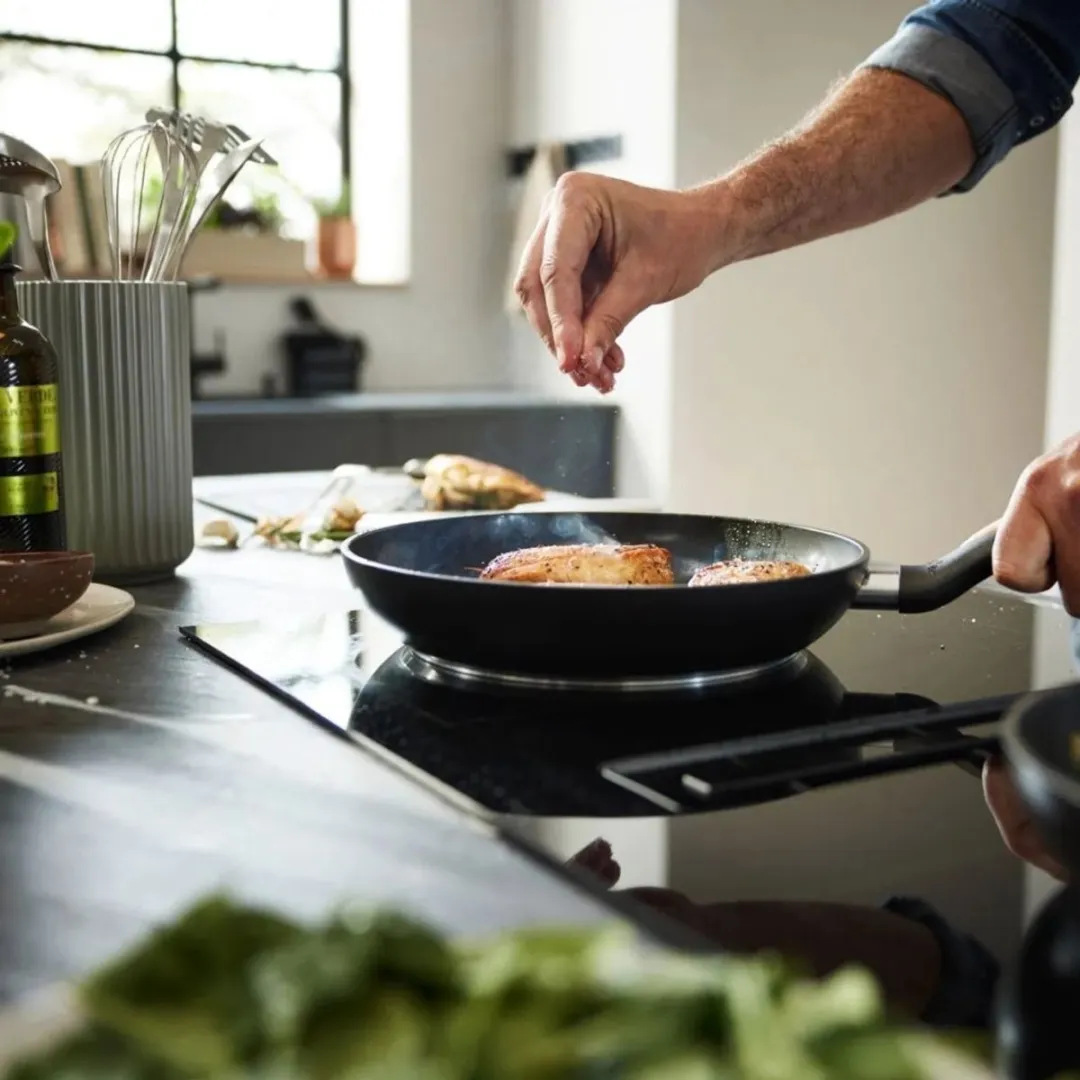 Fissler Essential Koekenpan 24cm - Zwart