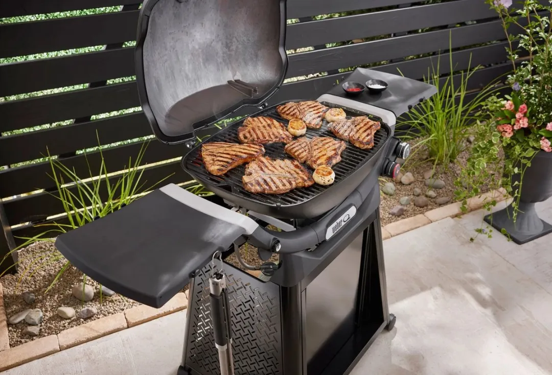 Weber Q 3200N Gasbarbecue - 22 Branders - 12 Hamburgers