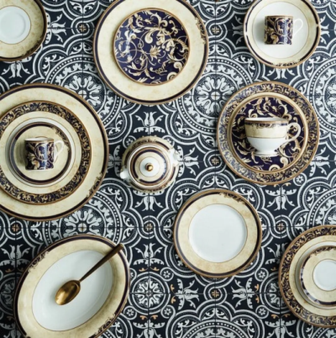 Wedgwood Dinerbord Cornucopia 27cm - Zwart