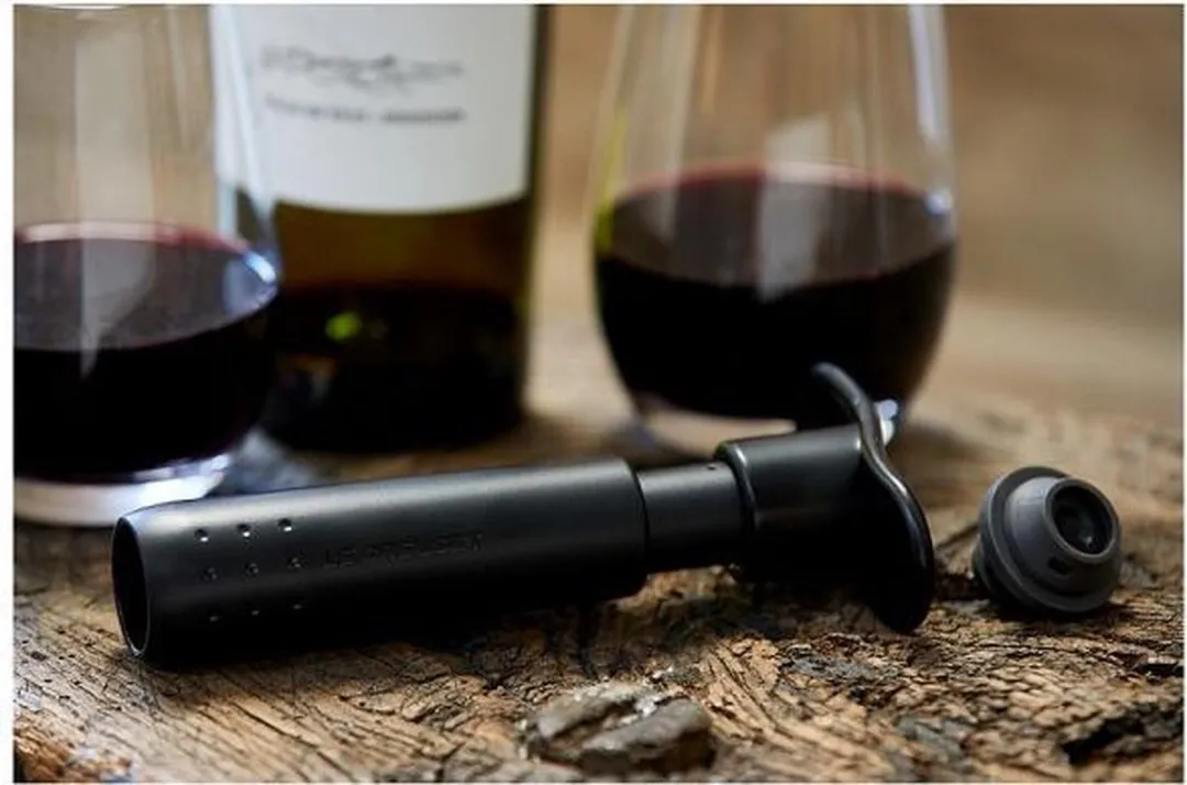 Le Creuset Wijnpomp WA-137 - Mat Zwart