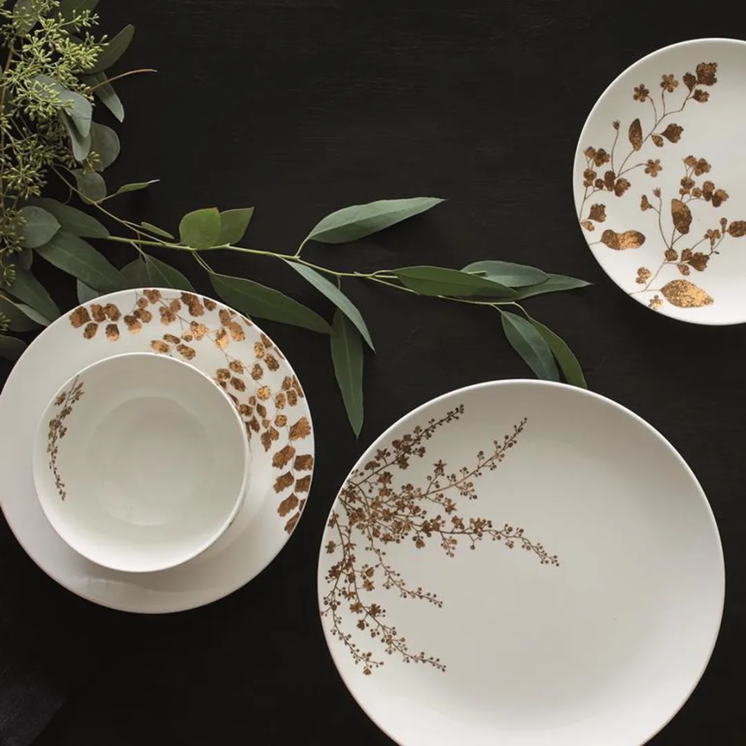 Wedgwood Vera Wang Jardin Diep Bord 23cm - Wit & Goud