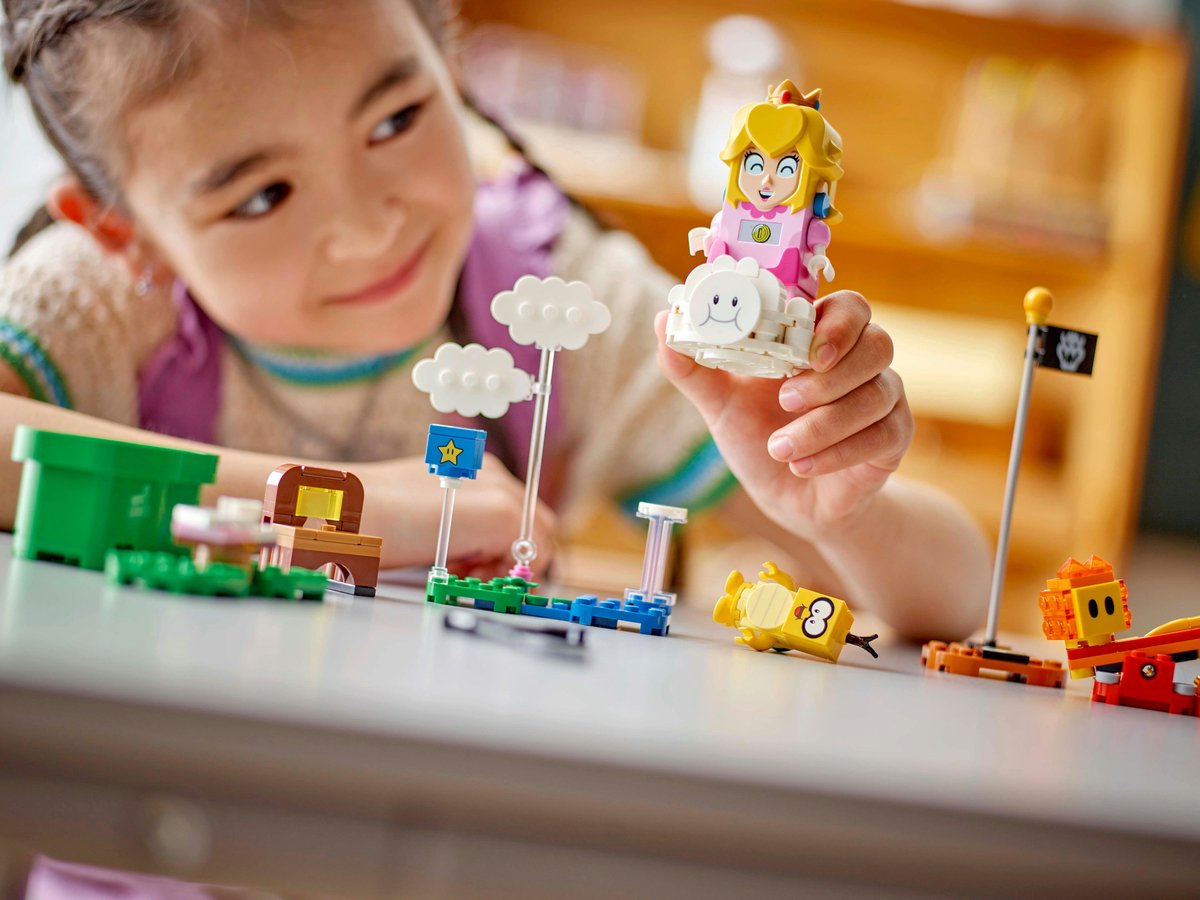 LEGO Super Mario™ - Avonturen met interactieve LEGO Peach™ - 71441