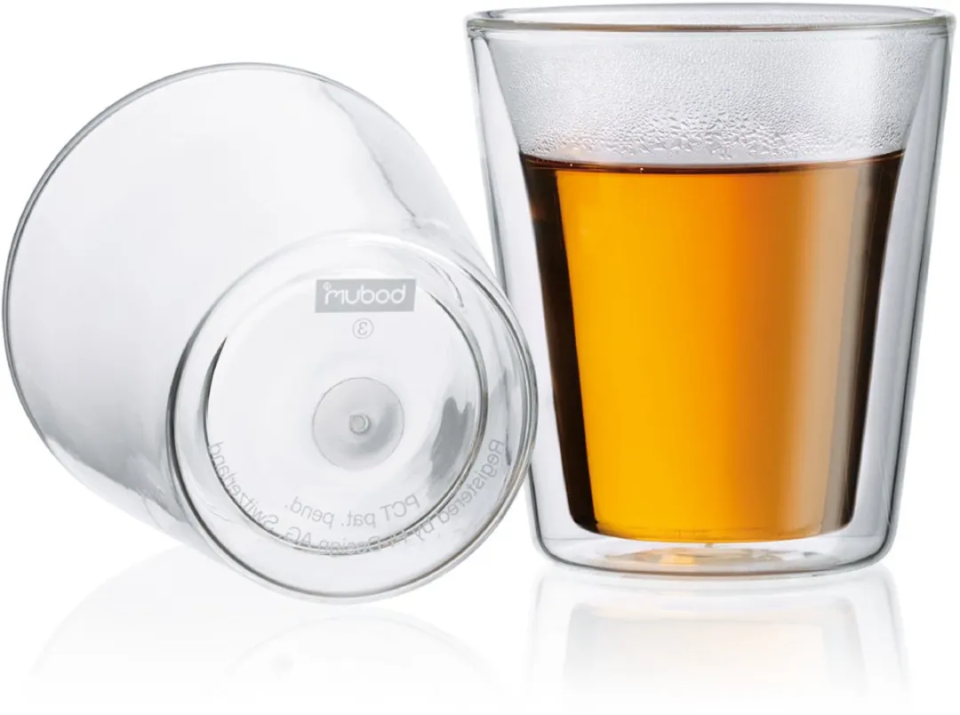 Bodum Dubbelwandige Koffie- / Theeglazen Canteen – 200 ml – 6 Stuks – Borosilicaatglas met Gepatenteerd Ventiel – Dubbelwandige Constructie Houdt Dranken Langer Warm of Koud – Vaatwasser- en Magnetronbestendig – Elegant en Functioneel Design