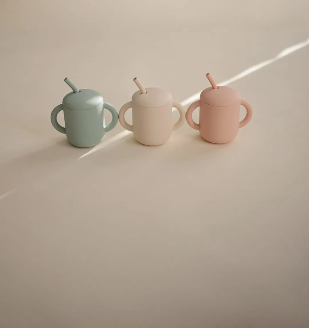 Mushie - Oefenbeker met Deksel en Rietje - Oefenbeker - Cambridge Blue