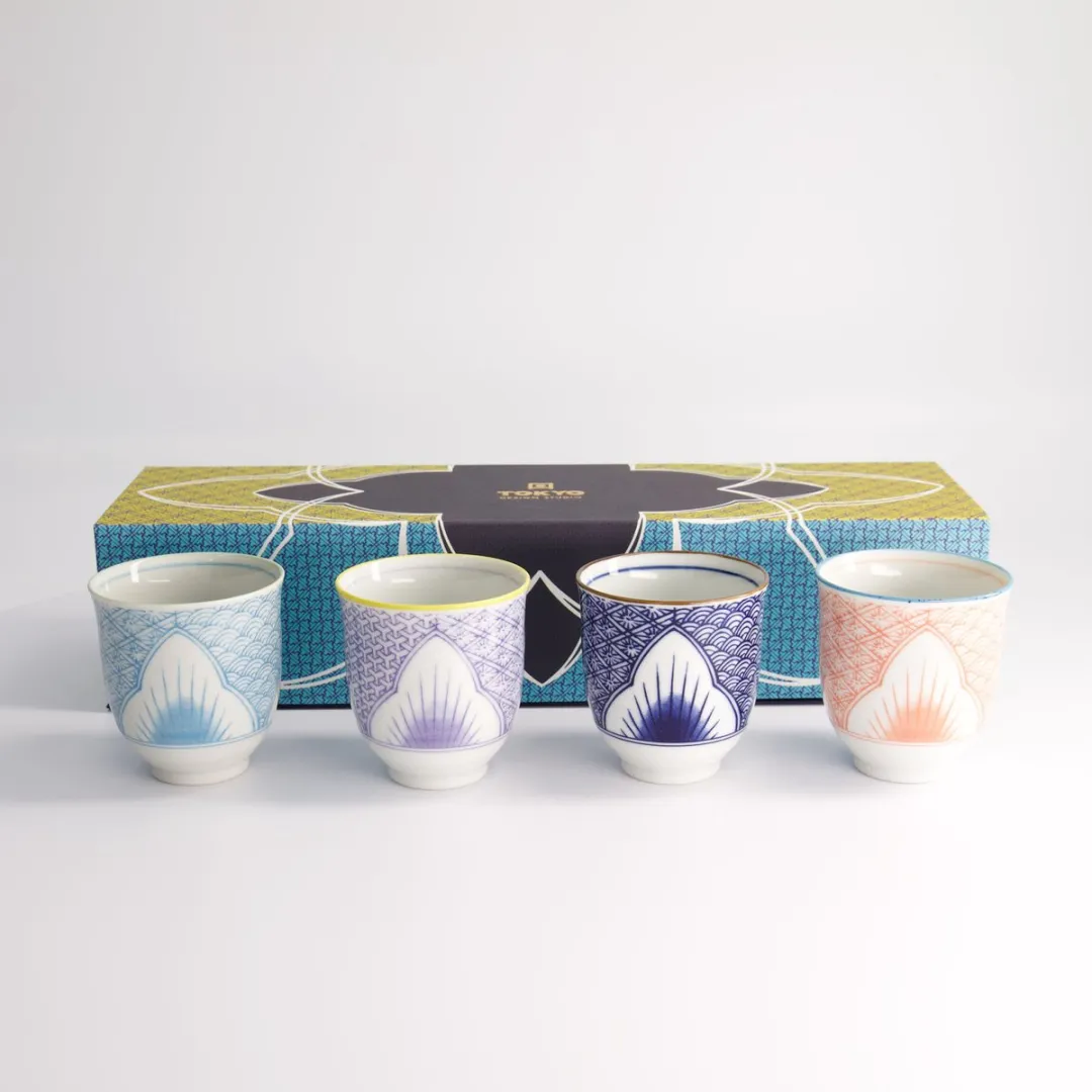 Tokyo Design Studio Lily Flower Theekopjes Set 4-delig