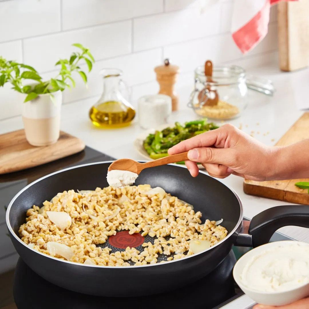 Tefal Generous Cook Koekenpan 24cm - Zwart