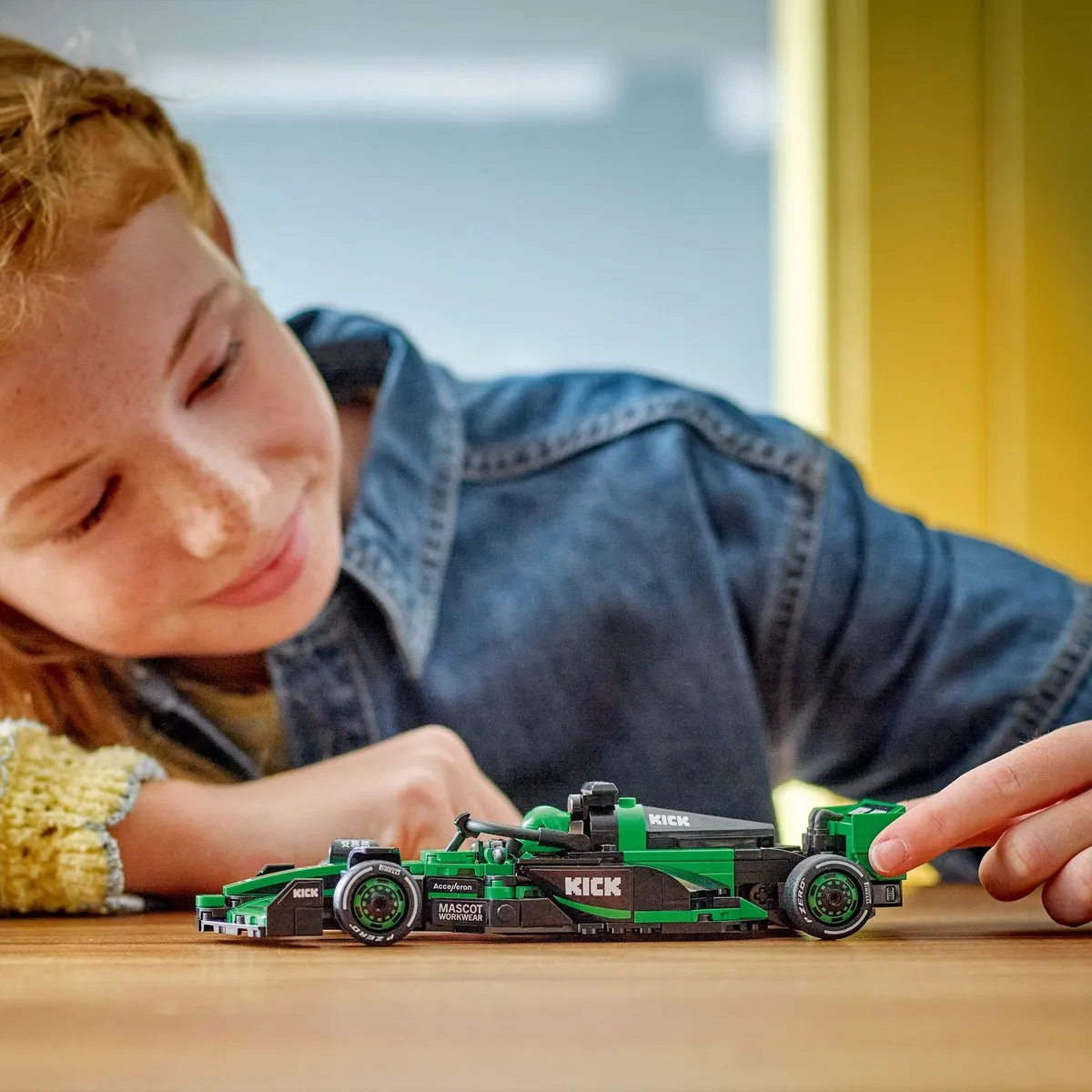 LEGO Speed Champions Sauber C44 Racewagen 77247 - 259 Stukken