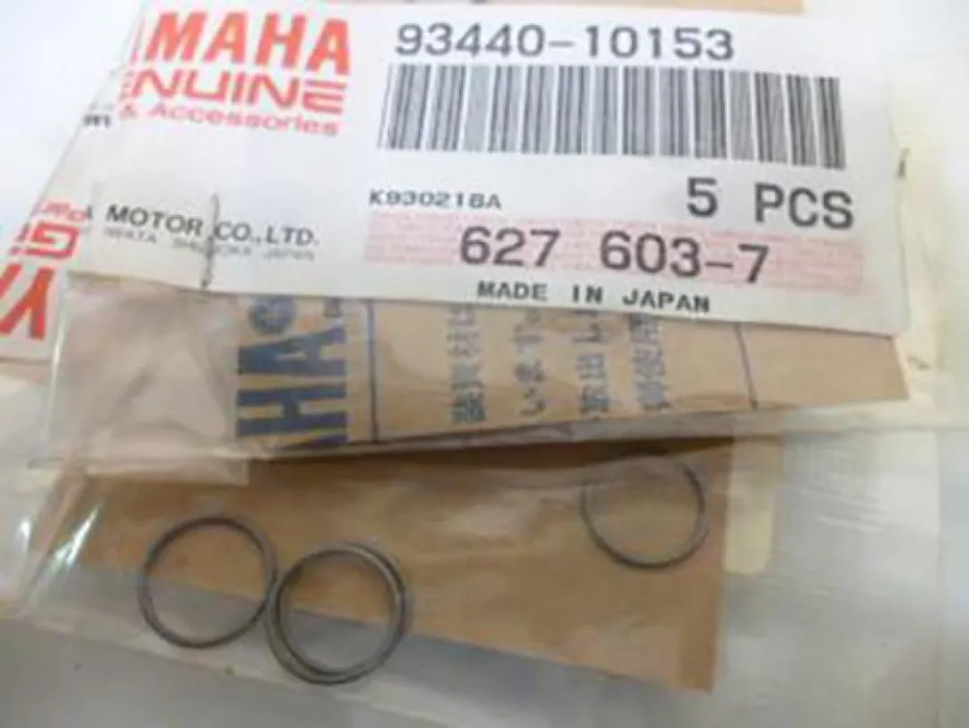 Yamaha 600 FZ6 Bouten 93440-10153