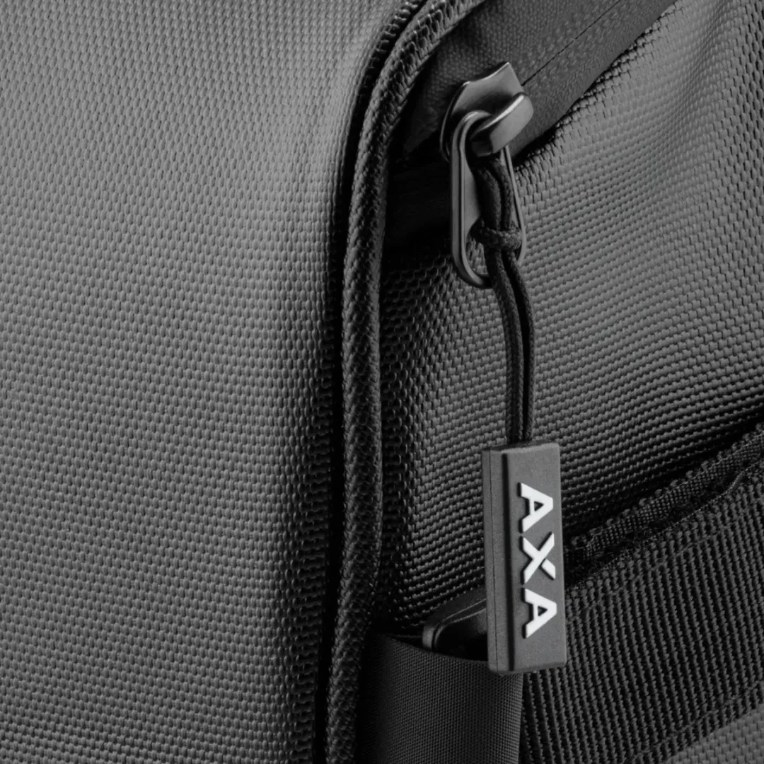AXA Zadeltas - 0,14L - Zwart