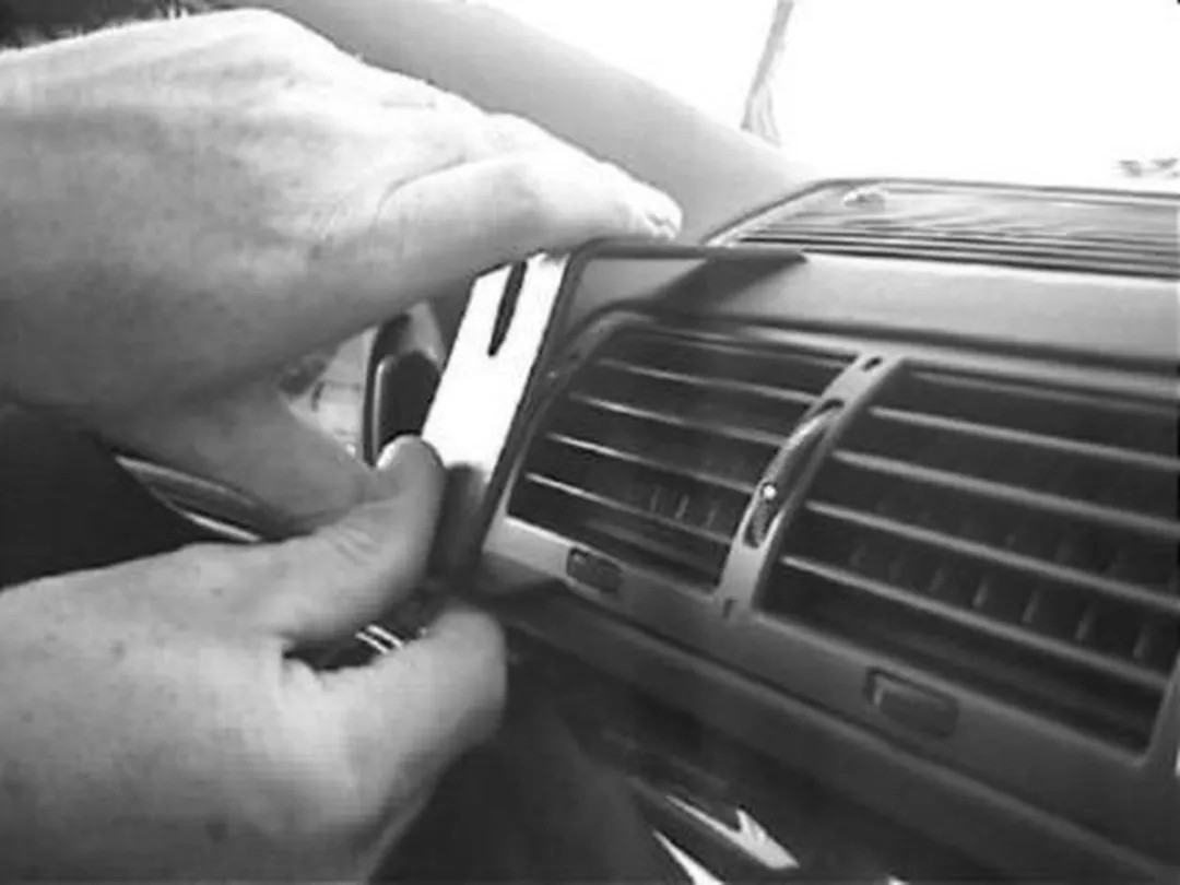 Brodit ProClip Center Mount BMW 728-750 E38 852083 - Zwart - afbeelding 4 van 6