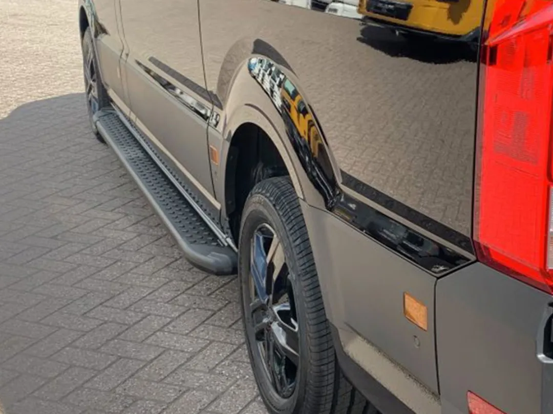 Volkswagen Treeplanken Aluminium & Zwart - 2 Stuks - afbeelding 6 van 6