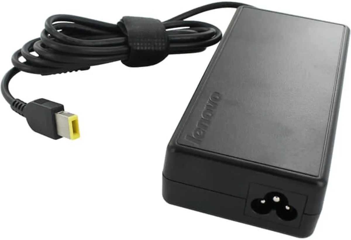 Lenovo ThinkPad 135W Netvoeding 4X20E50562 - Zwart