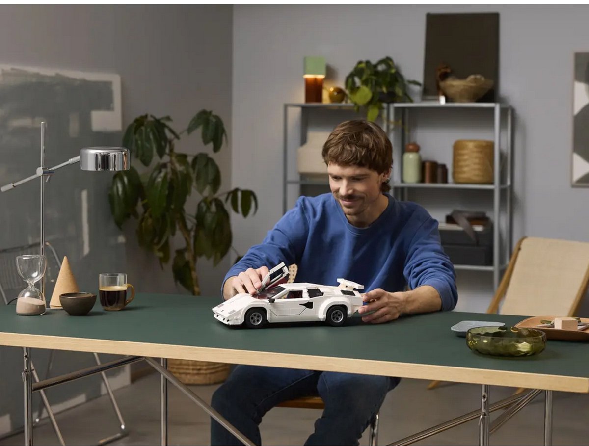 LEGO Icons 10337 - Lamborghini Countach 5000 Quattrovalvole