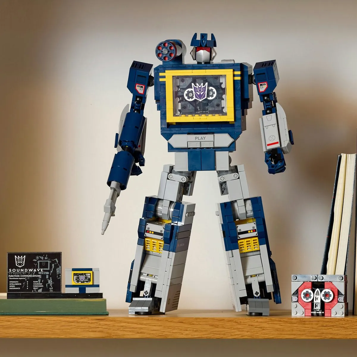 LEGO Icons Transformers Soundwave 10358 - 1505 Stukken - Multicolor - afbeelding 6 van 6