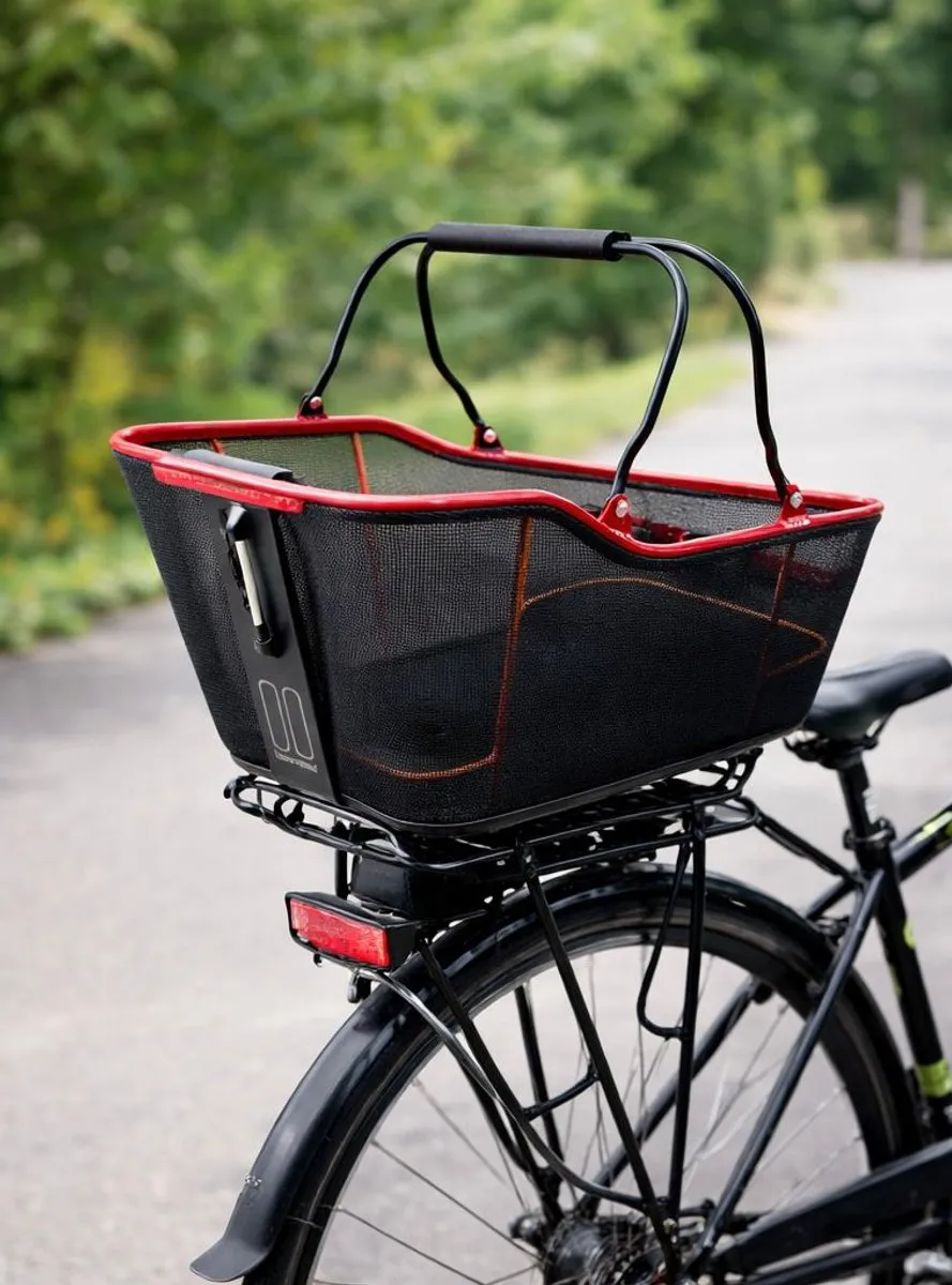 Basil Cento Tech Fiber Fietsmand Nordlicht MIK - 21L - Zwart Rood