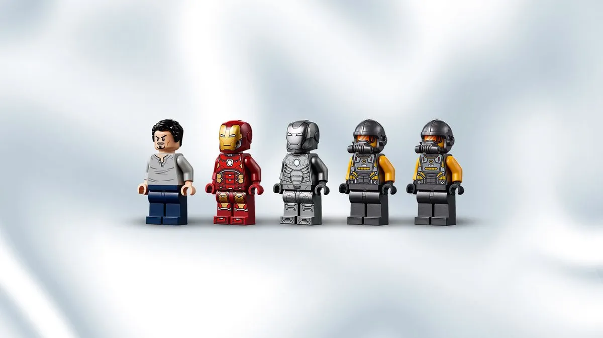 LEGO Marvel Avengers Iron Man Wapenkamer 76167 - 4 Minifiguren