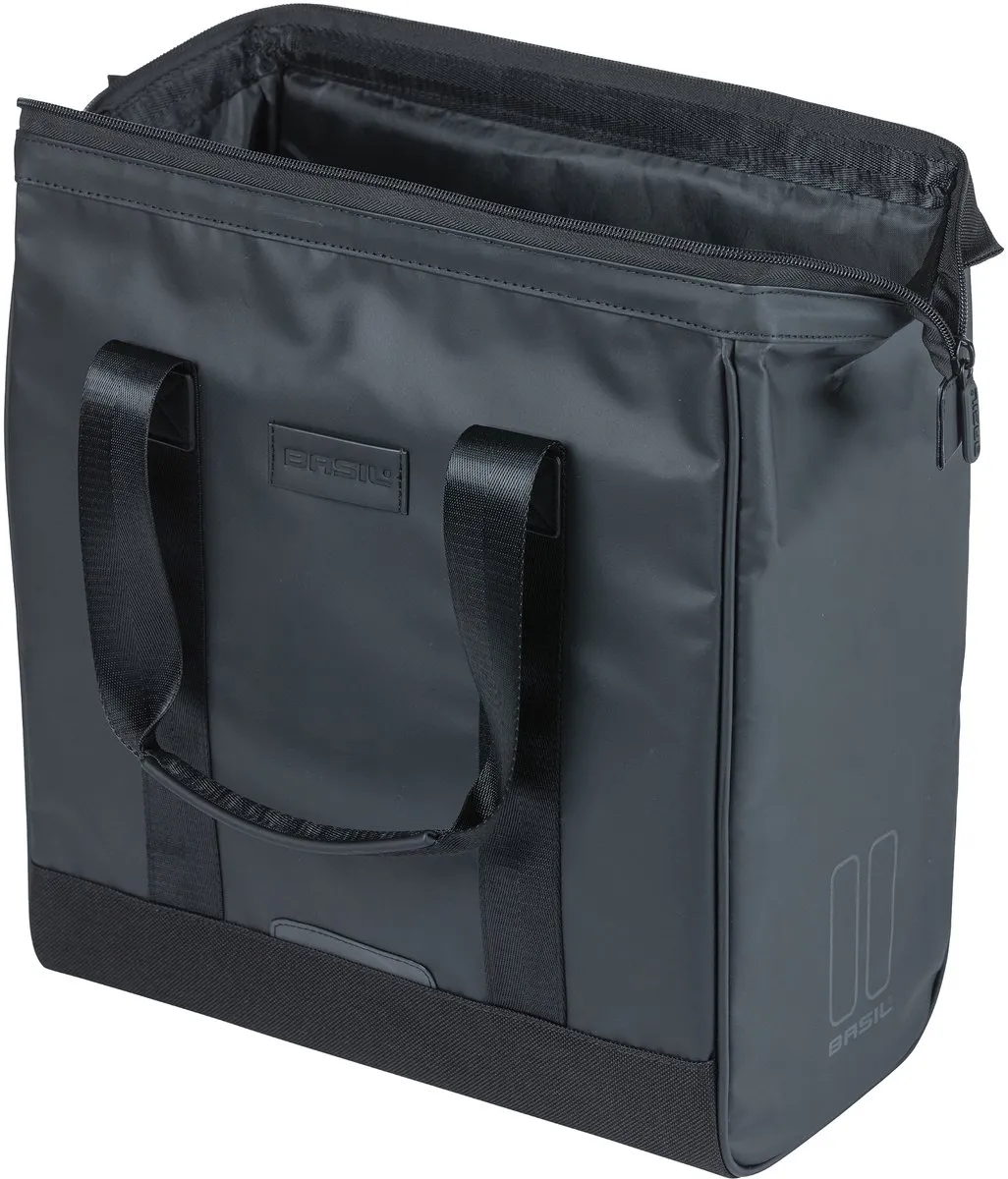 Basil Grand Tarpaulin Fietstas 23L - Zwart