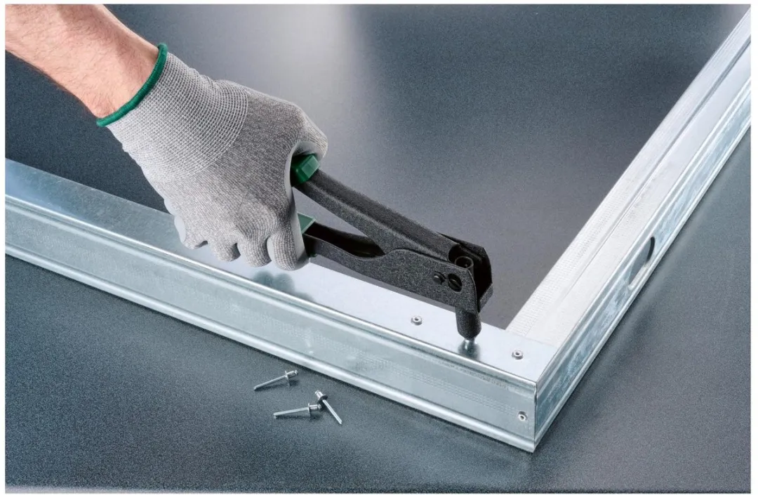 Parkside Popnageltang 110-delig - HSS boren & popnagels - Groen/Zwart