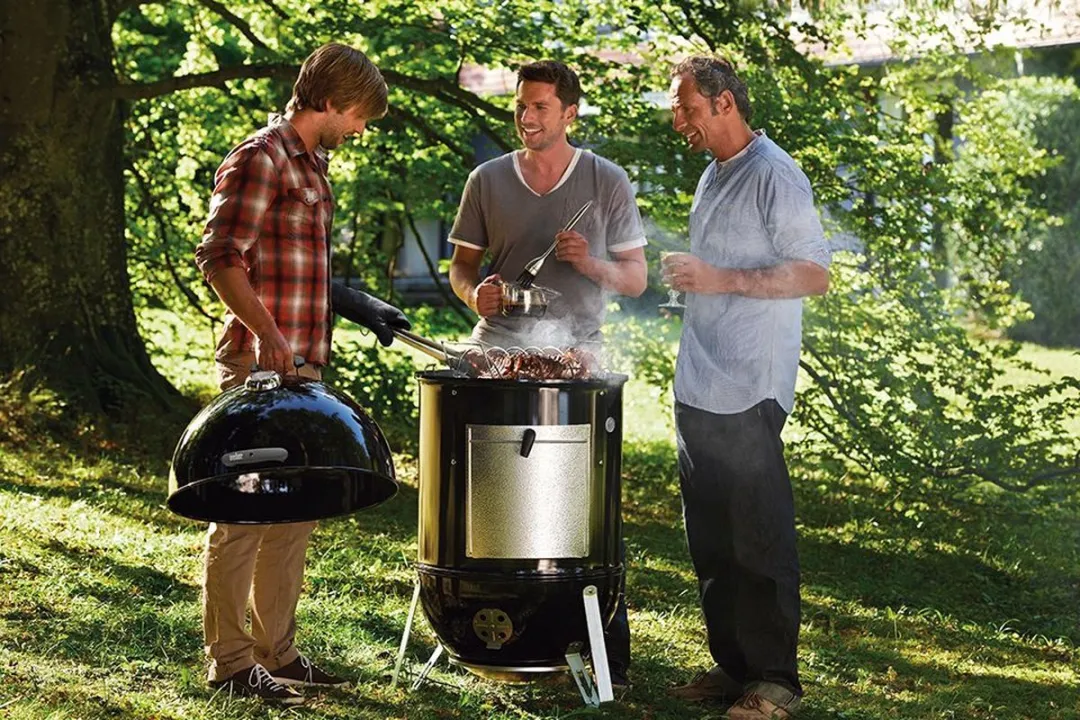 Weber Smokey Mountain Rookoven Ø57cm - Zwart