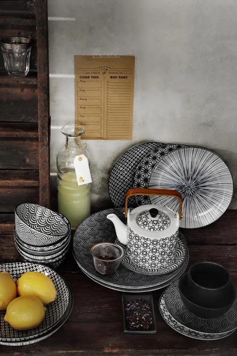 Tokyo Design Studio Nippon Black Theepot 0,8L - Porselein - Geschenkdoos