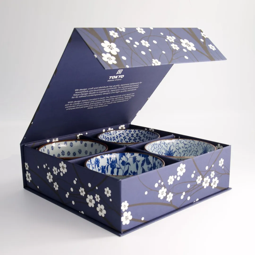 Tokyo Design Studio Blue Flower Kommen Set 4x550ml - Geschenkdoos