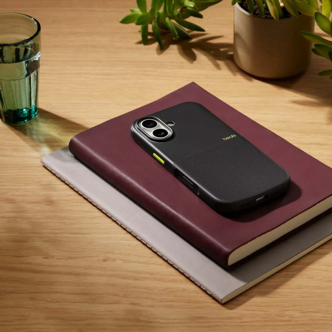 Beats Rugged Case MGJX4LL/A - iPhone 17 - Zwart