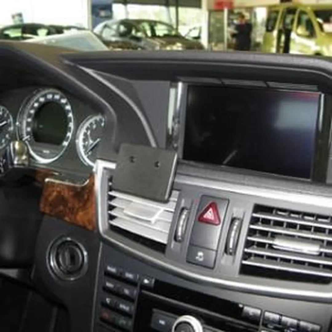 Brodit Center Mount MB E-Class Sedan 09-