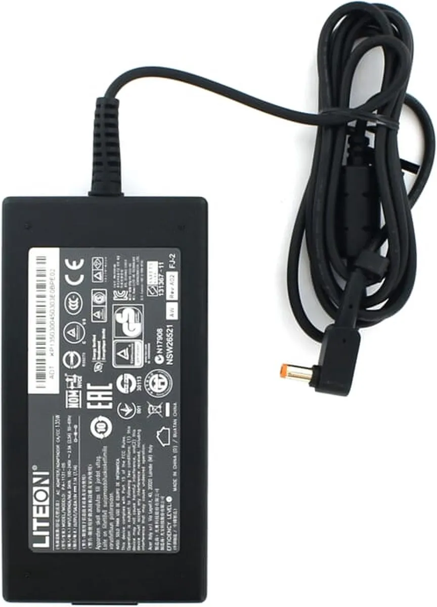 Acer KP.13503.004 AC Adapter 135W - Zwart