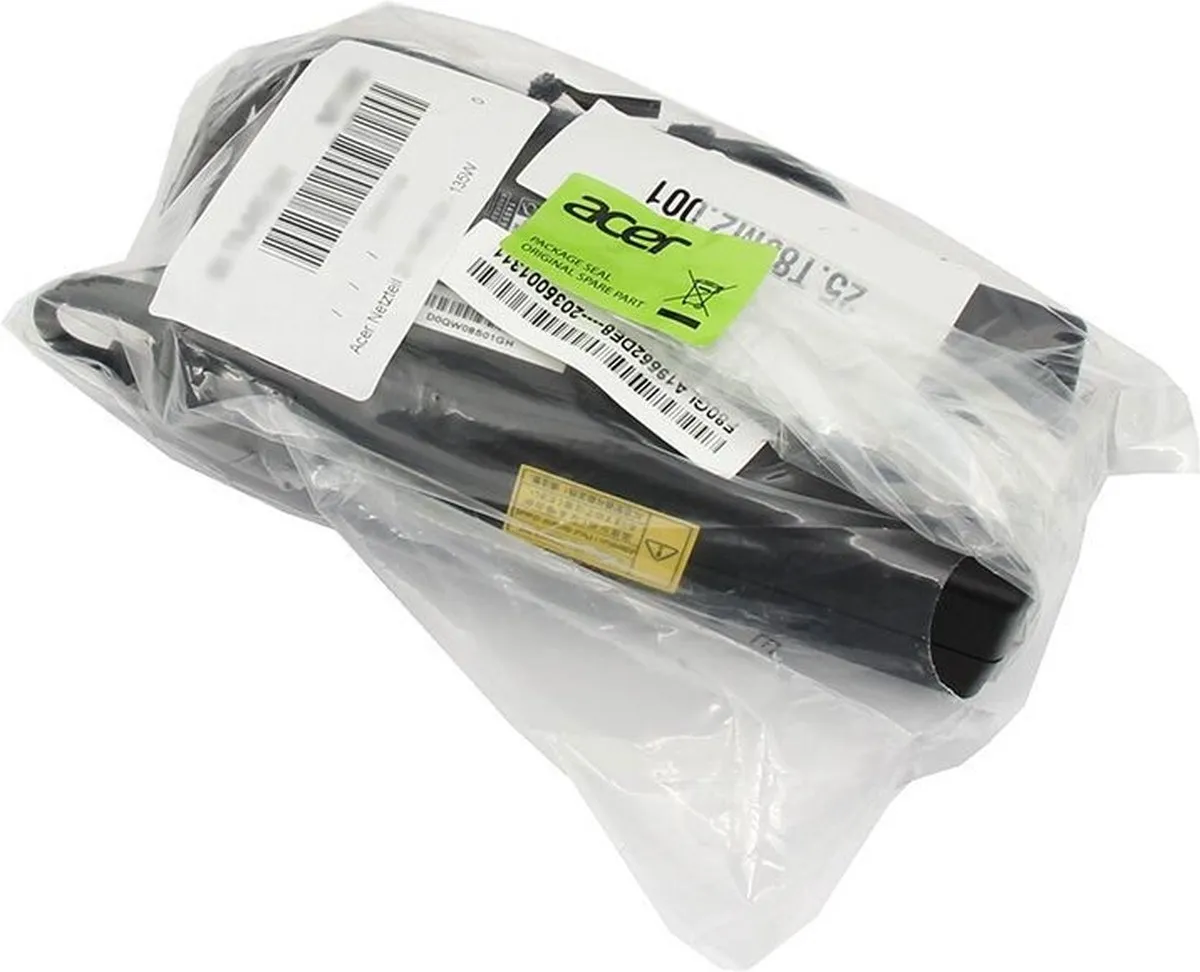 Acer 25.T8JM2.001 Oplader 135W - Zwart
