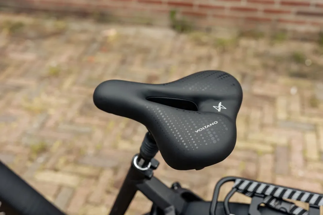Voltano Dames Fietszadel - Zwart - Met Zadelstrop