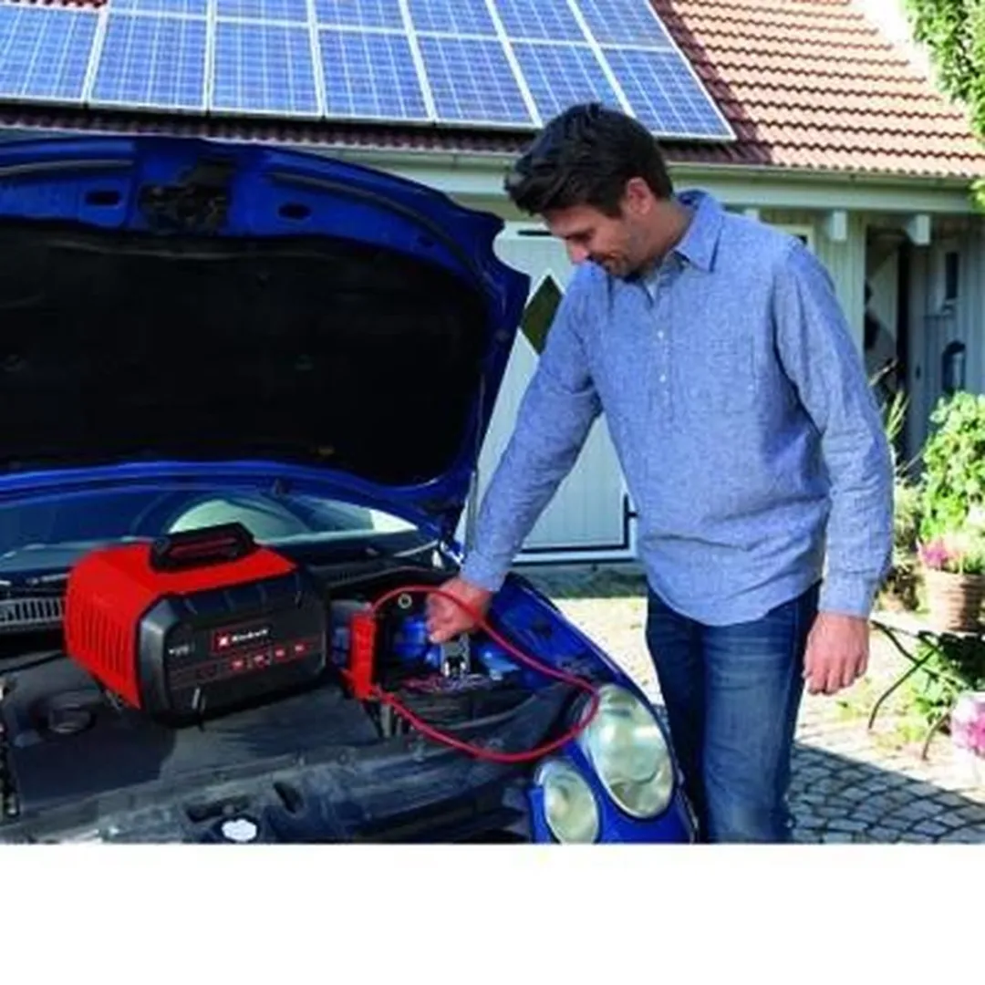 Einhell CE-BC 30 M Acculader 12/24V - 30A - Starthulp 100A