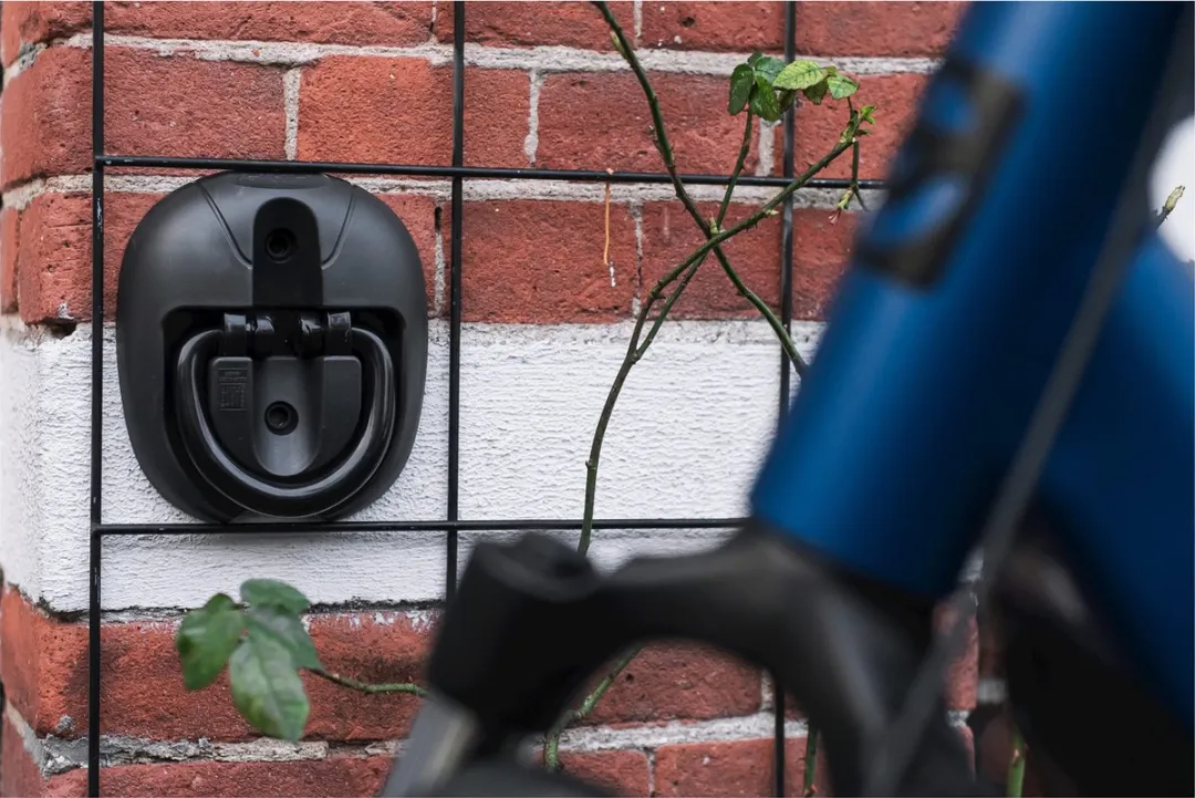 AXA ART 4 Anker 14mm Muur- en Vloeranker - Zwart
