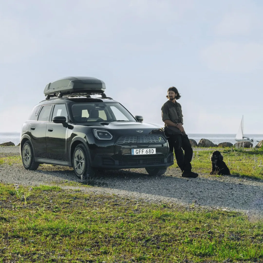 Thule Force 3 Dakkoffer 300L - 75kg - Zwart