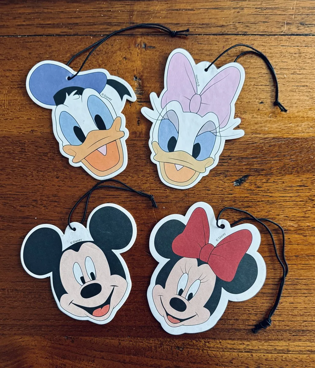 Disney Auto Geurhanger Set 4 Stuks – Mickey, Minnie, Donald & Daisy – Geurverfrisser Auto