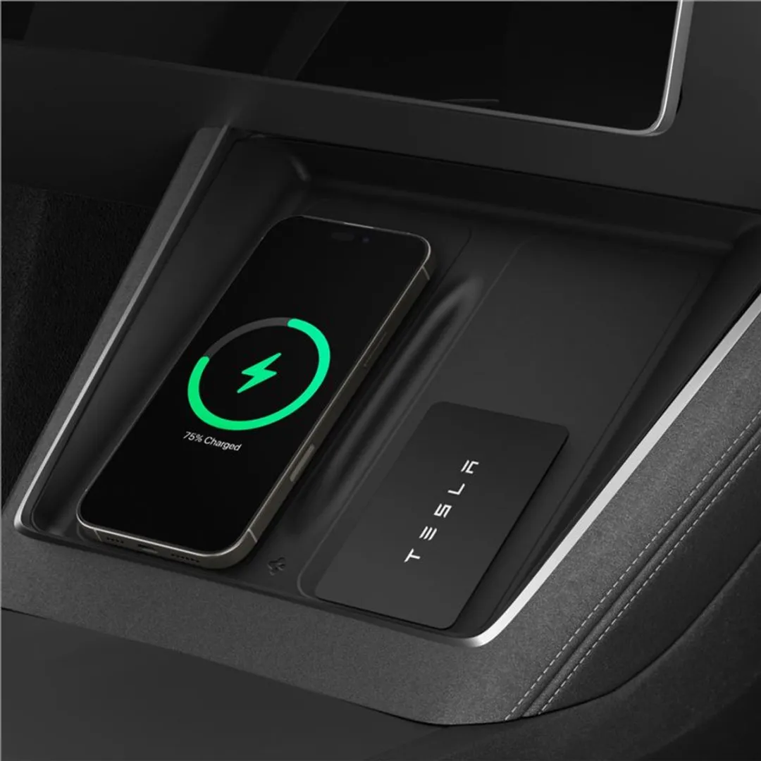 Spigen Tesla Model Y 2025 Draadloos Oplaadpadhoes - Zwart