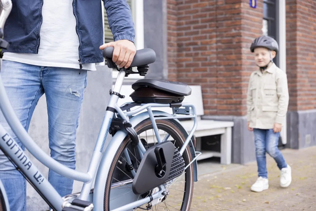 Bobike One Junior Achterzitje 35kg - Zwart