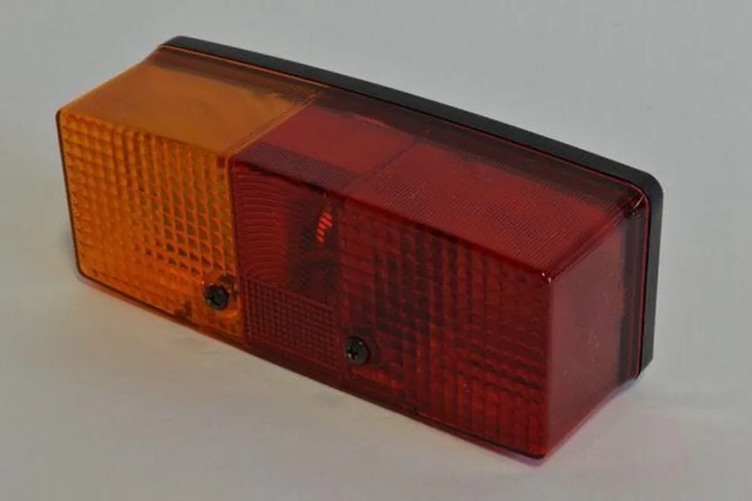 Hella Achterlicht 158x64x51 - Kentekenverlichting Links - Geel/Rood/Zwart
