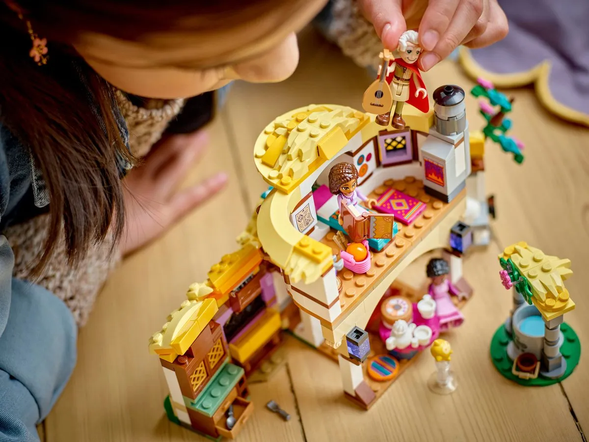 LEGO Disney Wish Asha's Huisje Poppenhuis - 509 Stukken