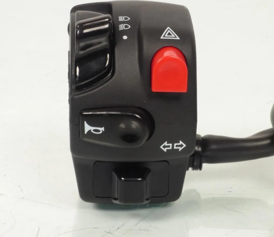 Yamaha 10P-H3976-01 Commode Gauche Domino Quad 350 Raptor 2012-2013 - Zwart