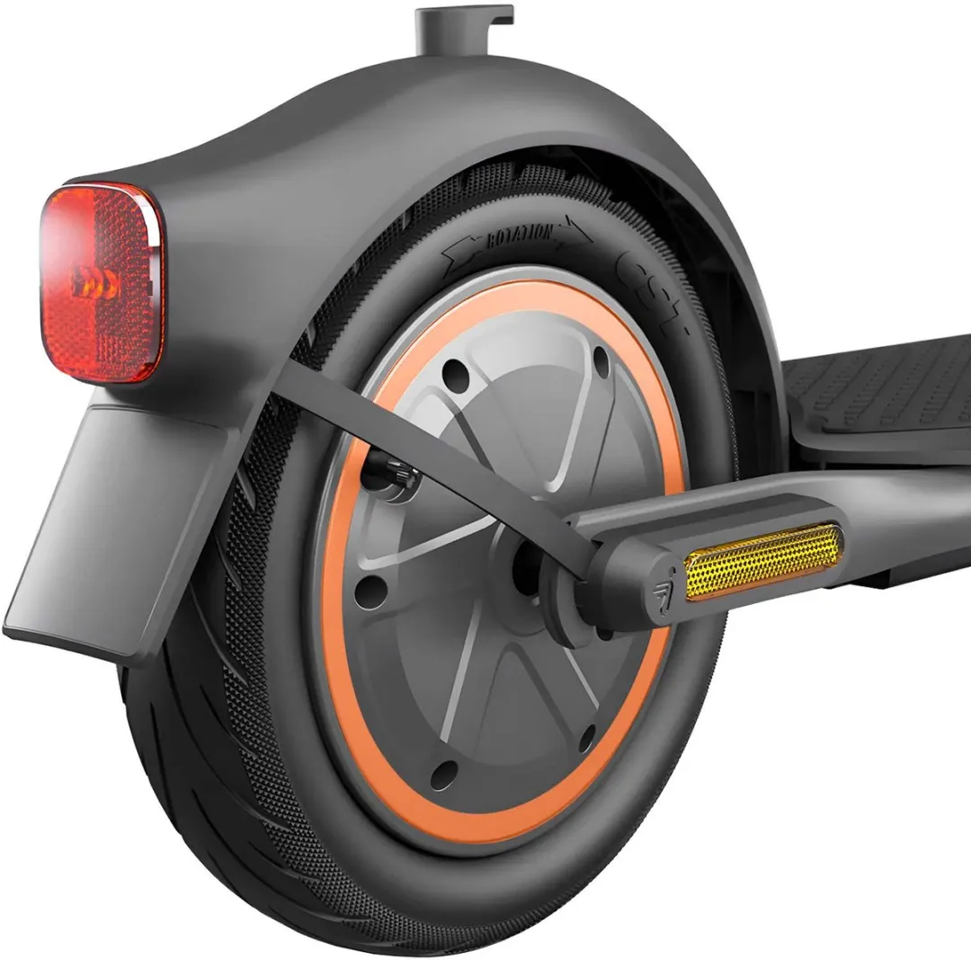 Segway Ninebot F40 - 350W - Zwart