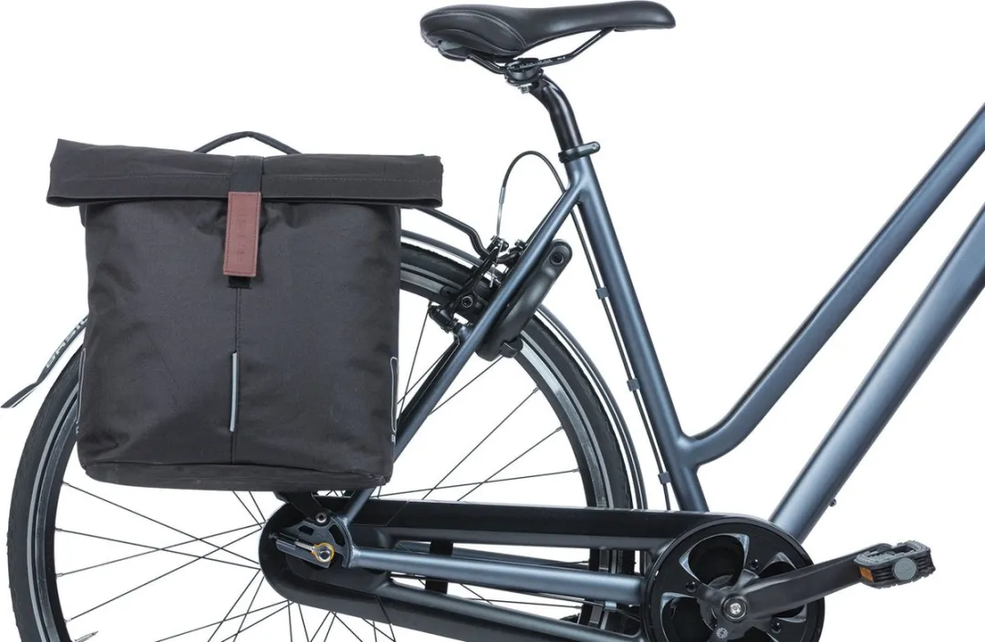Basil City Dubbele Fietstas MIK 28-32L - Zwart